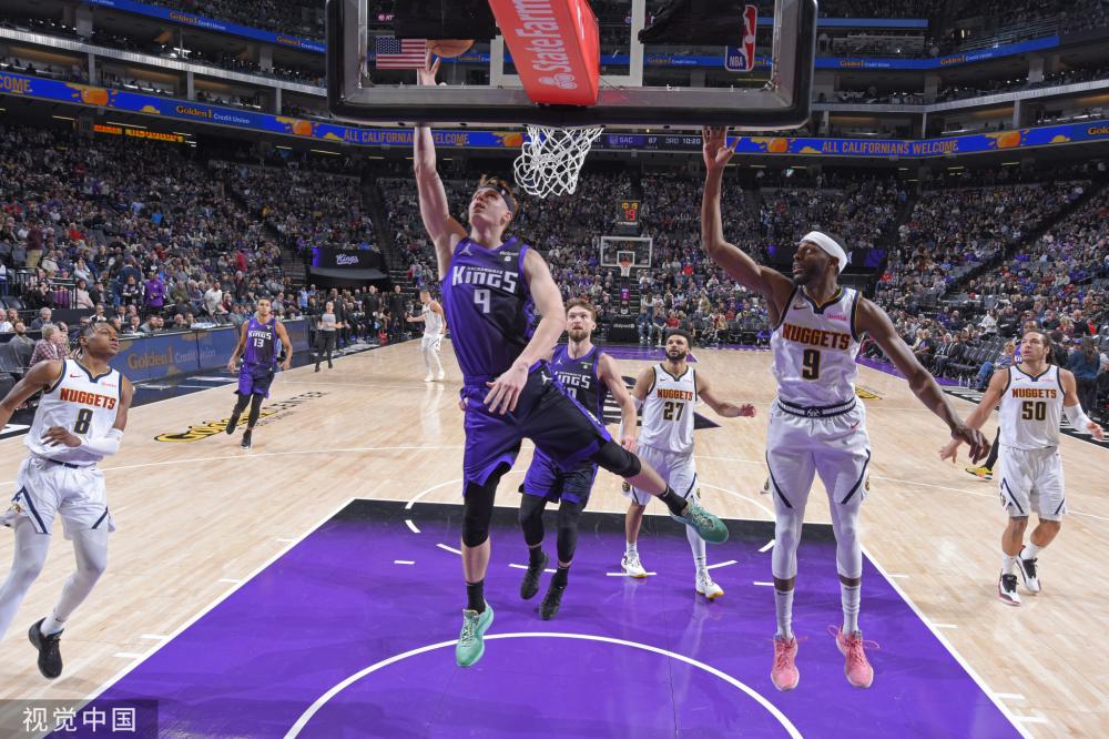 骑士先拔头 骑士先拔头