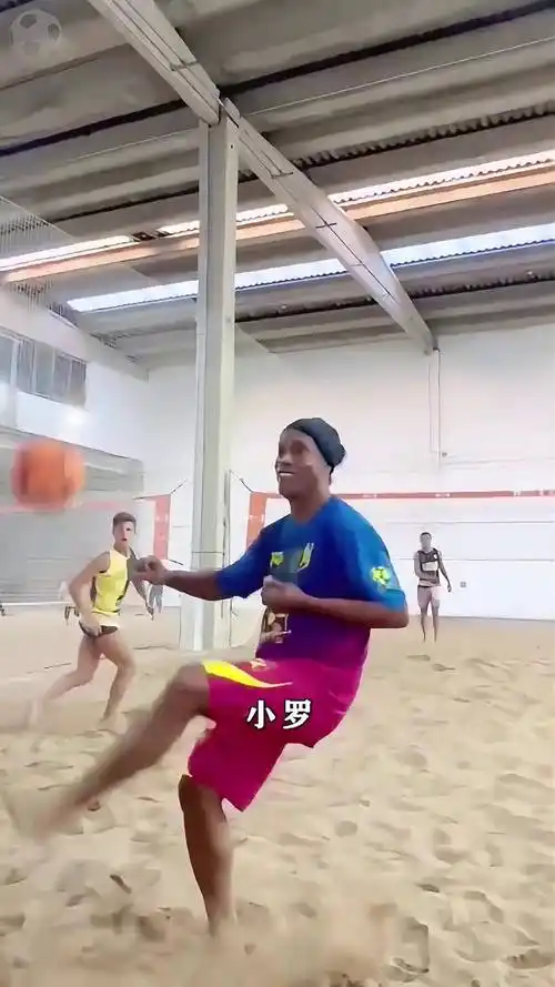 也在左右着 也在左右着