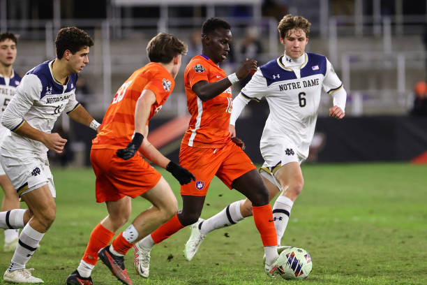 对阿齐兹本 对阿齐兹本